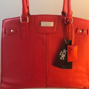 Beautiful BRAND NEW NEVER BEEN USED BCBG Paris